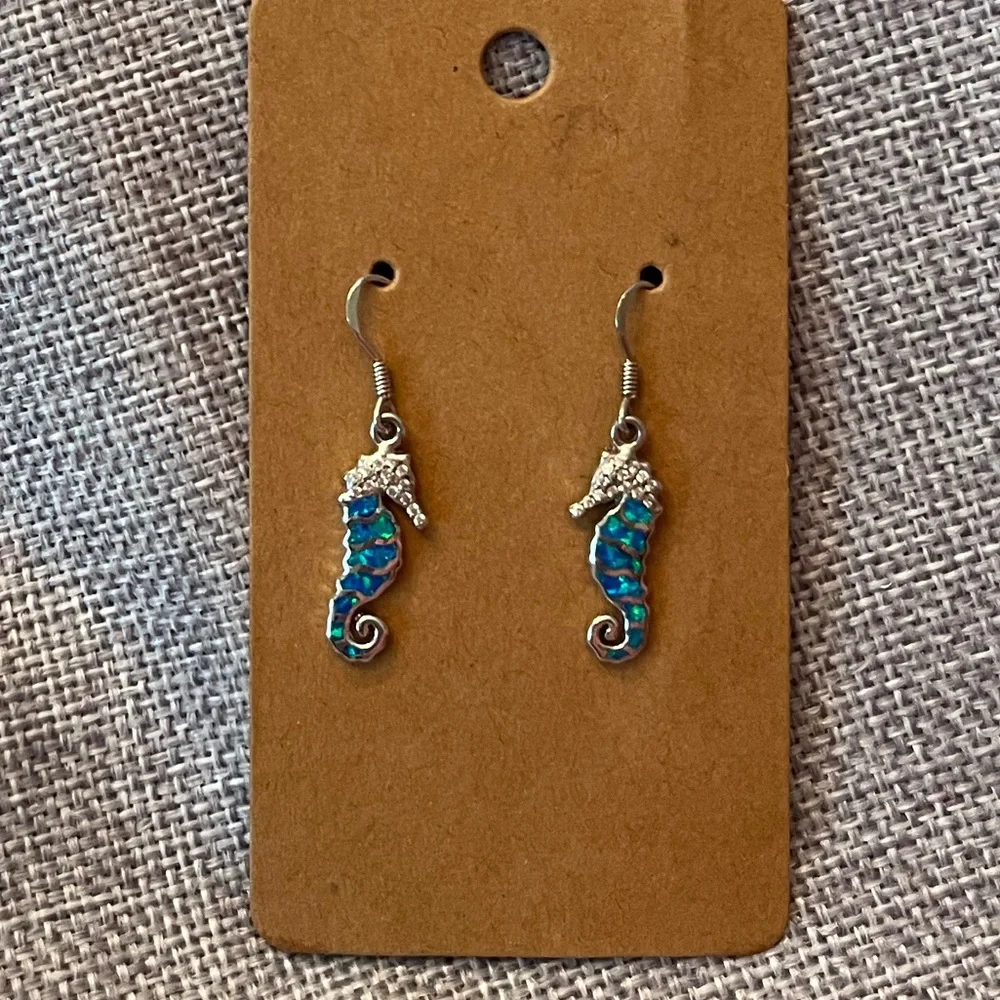 N/A seahorse dangle